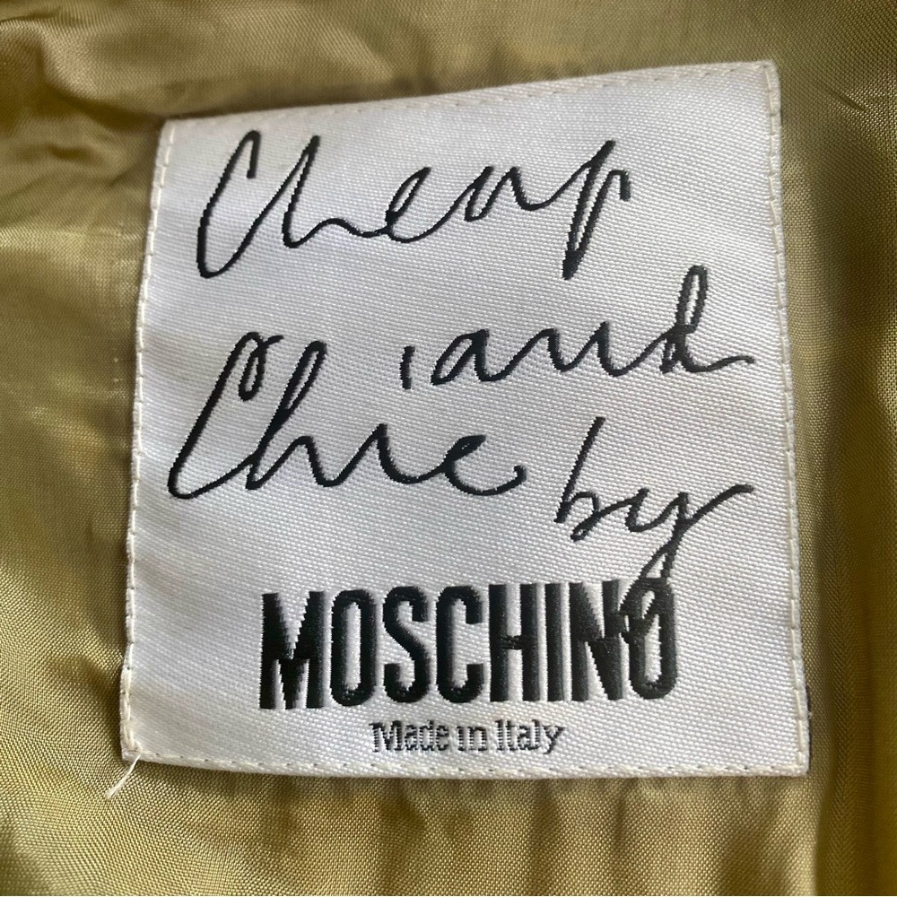 Vintage MOSCHINO Cheap & Chic Beige Belted Jacket Size 10 - Picture 6 of 10